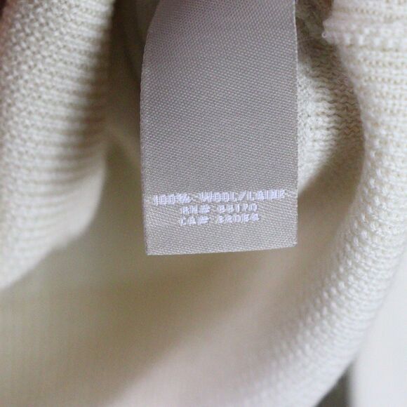 EC Knitted & Knotted Crochet Accent top size L - Picture 7 of 7